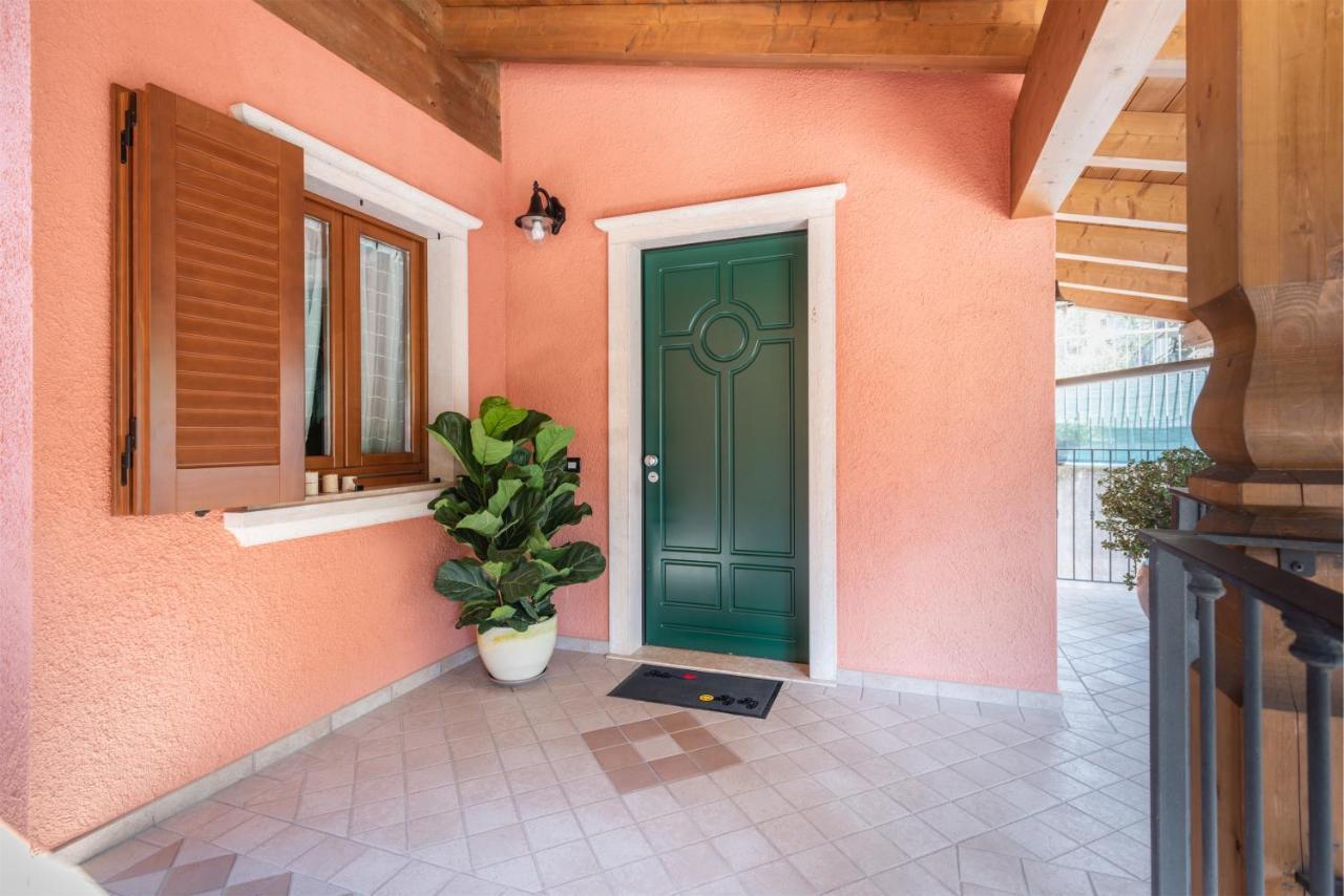 Casa Francesca Relax Apartman Limone sul Garda Kültér fotó